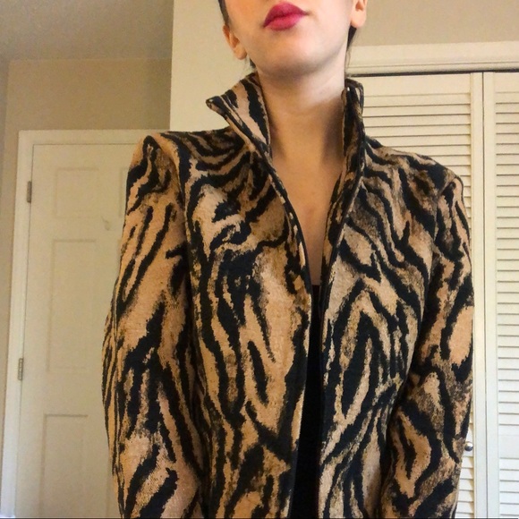Vintage tiger print coat - Picture 3 of 6